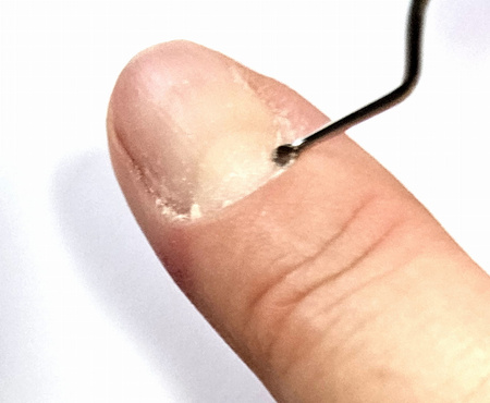 Szpatułka Kopytko, łopatka do precyzyjnego usuwania skórek paznokcia - nr 202