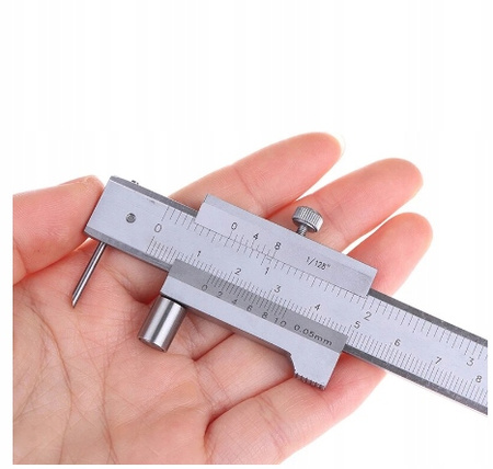 SUWMIARKA TRASERSKA Z RYSIKIEM 200mm/0,05mm
