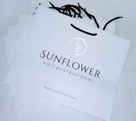 Torebka ozdobna z logo średnia 10 szt.