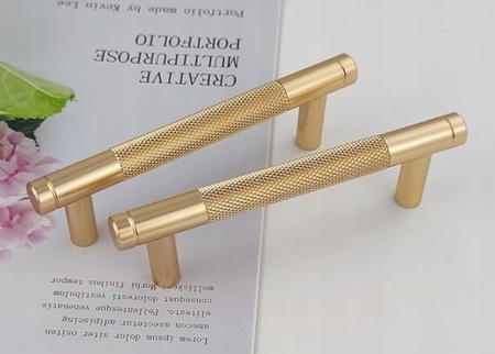 Złoty uchwyt meblowy PREMIUM – nowoczesny design i trwałość długość 126 mm