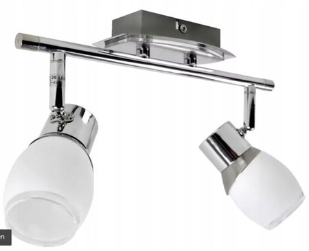 Nowoczesna lampa sufitowa wykonana z chromu i szkła