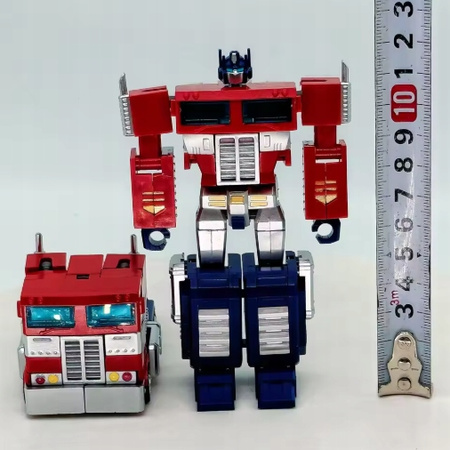 SAMOCHODOWYCH ROBOT AUTO ZABAWKA 2w1 OPTIMUS PRIME