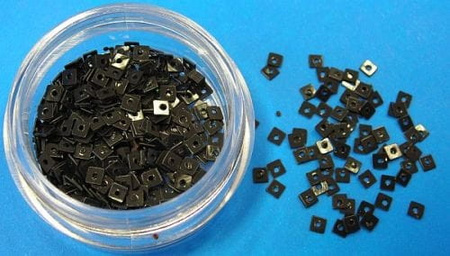 Kwadrat Z Dziurką Kd 15