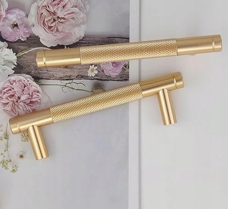 Złoty uchwyt meblowy PREMIUM – nowoczesny design i trwałość długość 126 mm