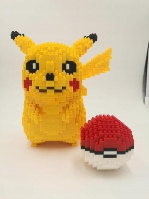 Klocki Pokemon PIKACHU PRZYBORNIK Pokeball Model 3D