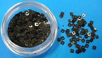 Kwadrat Z Dziurką  Kd 15